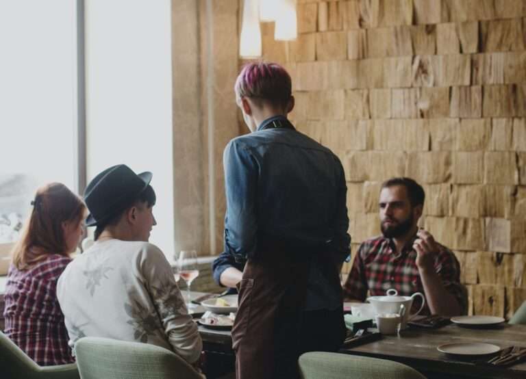 Lee más sobre el artículo GUÍA PARA INSPIRAR Y MOTIVAR A MI EQUIPO EN EL RESTAURANTE
